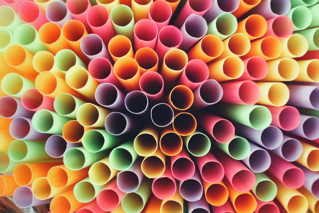 Village in Scotland agrees to stop using plastic straws •