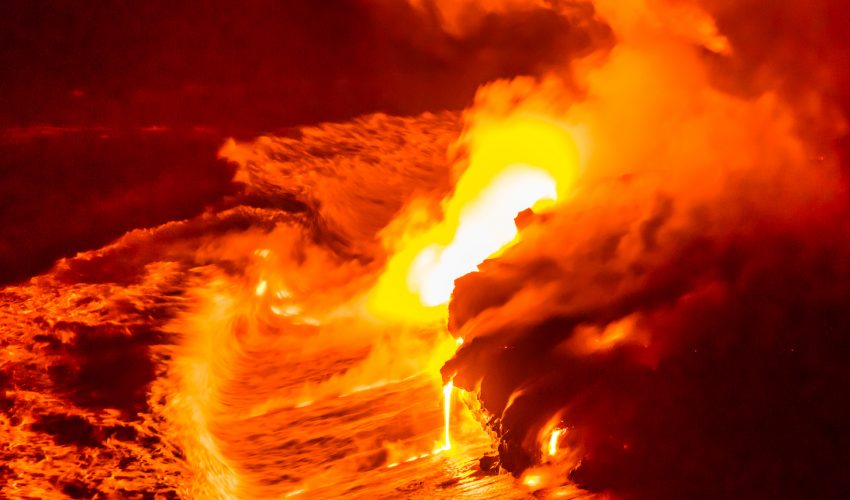 After a week of lava and toxic gas spewing from fissures in the ground, geologists are warning that Hawaii’s Kilauea volcano could soon explode.