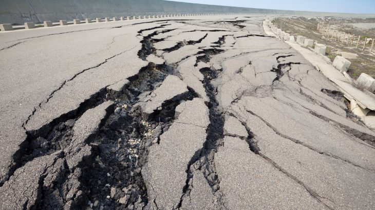 A new study has found a large earthquakes may be capable of removing significant amounts of carbon dioxide from the atmosphere.