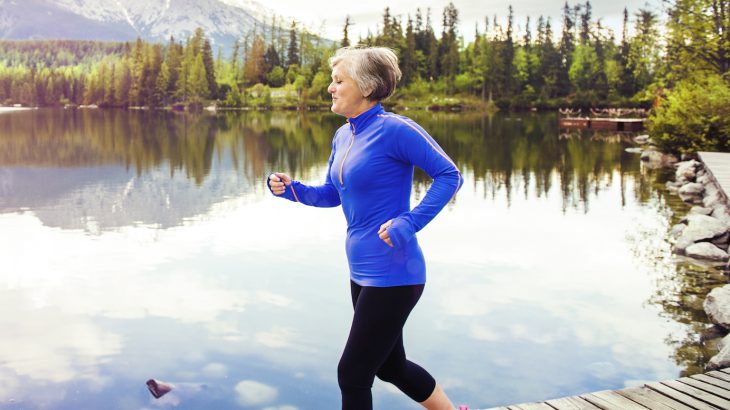 A new study has found for the first time that walking regularly can significantly lower the risk of heart failure in older women.
