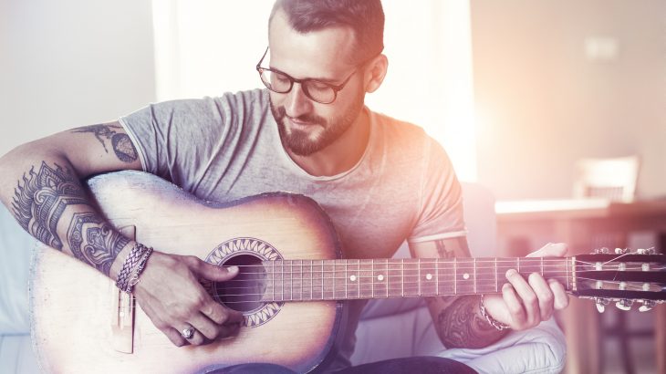 A new study has found that there are noticeable differences between how the brains of guitarists and beatboxers respond to music.
