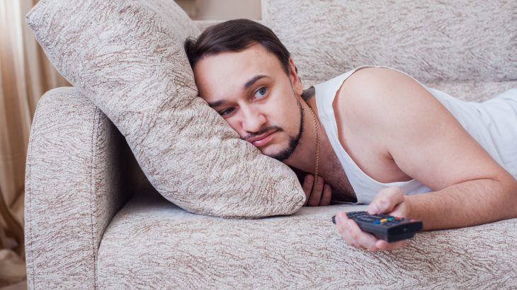 A new study from the University of British Columbia (UBC) has revealed that our brains are actually hardwired to be lazy to conserve energy.