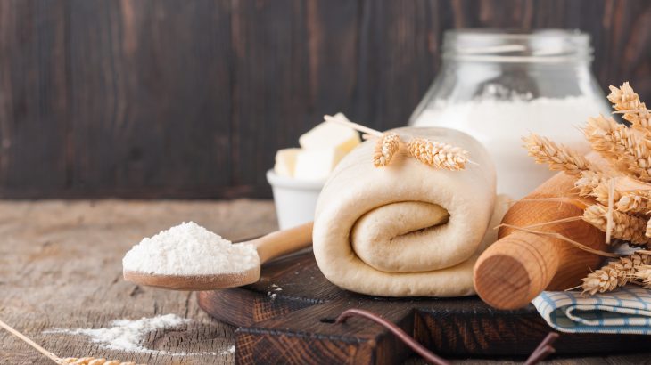 A mixture of white wine and lemon juice may be the key to keeping pastry dough white, bright, and looking as fresh as the day it was made.