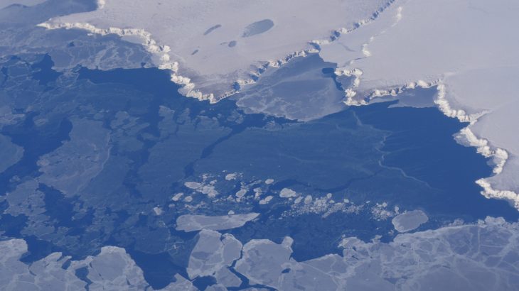 The freezing over of the Bering Strait and the stratification of the North Pacific likely drove down temperatures.