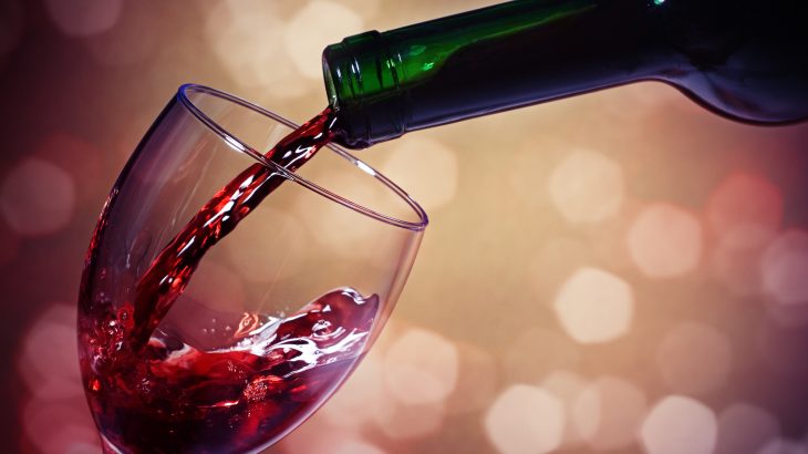 Researchers found a survival benefit among moderate drinkers compared to individuals who did not consume alcohol.