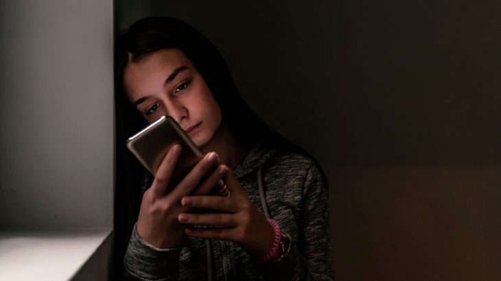 A new study found teen girls are more likely to show symptoms of depression than boys, and social media seems to be the culprit.