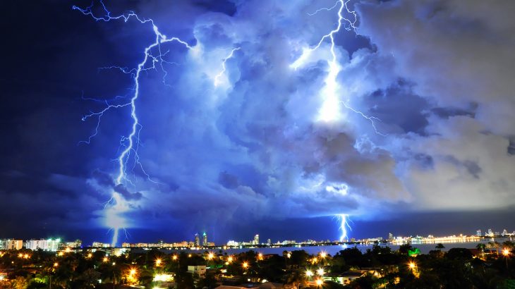 According to the Vaisala Annual Lightning Report, Florida and Texas had the highest number of lightning strikes last year.