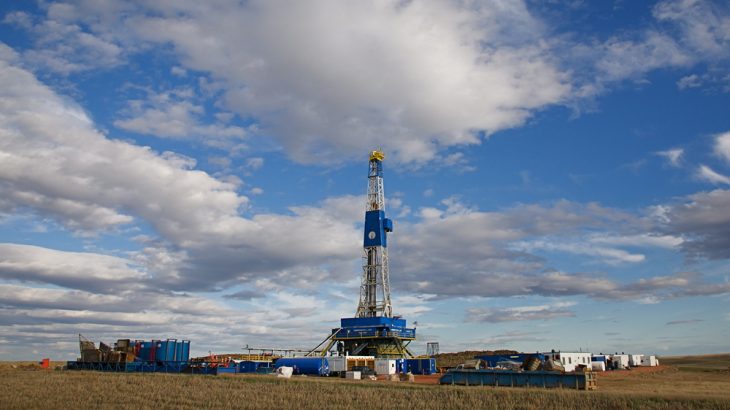 An oil rig stands on May 3, 2010 near Williston, North Dakota. The drilling boom in the U.S. spells global disaster, Oil Change International claims in a new report.