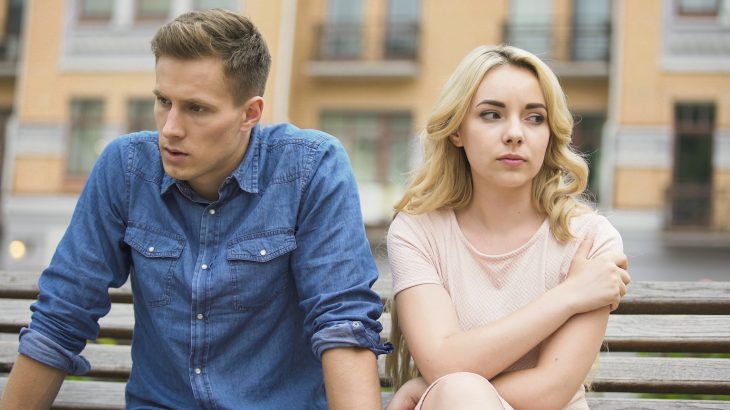 A new study has found that positive relationship during early adulthood correlate with less stress at age 32 and better sleep at age 37.