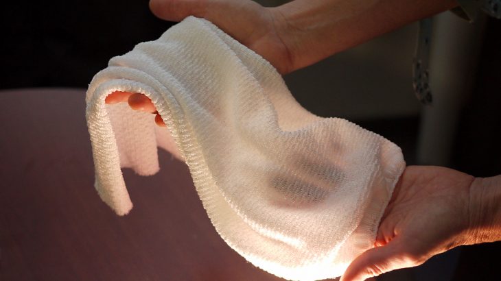 Scientists have developed the first fabric of its kind that automatically self-cools or self-insulates depending on the environment.