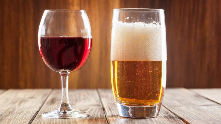 The process used to filter beer and wine often involves a material that could be contaminating these beverages with heavy metals such as arsenic.