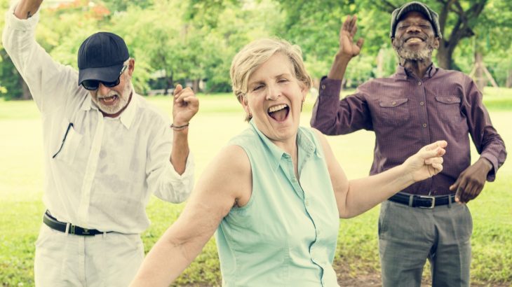 A new study from Harvard University has found that older adults are happier because they are less aware of negative social cues.