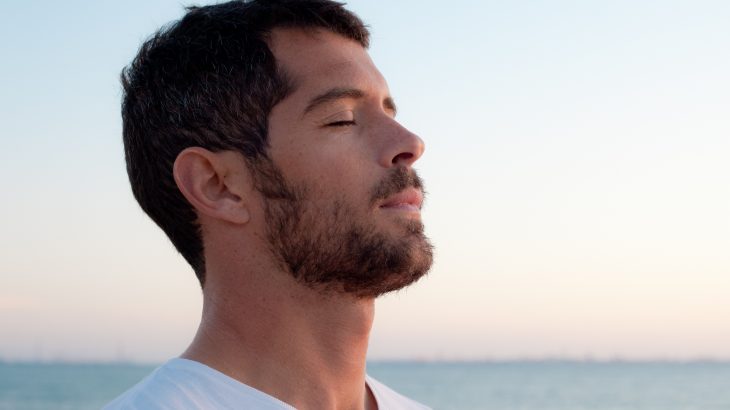 A new study by experts at the Weizmann Institute of Science has found that taking a deep breath before a simple task can improve performance.