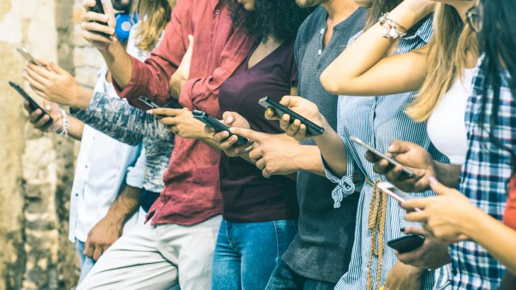 A new investigation is contradicting the widely accepted theory that digital screen time is harmful to the mental health of adolescents.