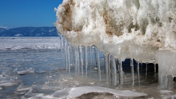 A team of experts has proposed that slight interventions in social and political systems can greatly affect how climate change is addressed.