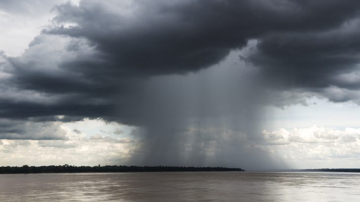 Heavy rainfall over the Indian Ocean, eastern Pacific Ocean, and Southeast Asia can be used to predict heat waves across central California