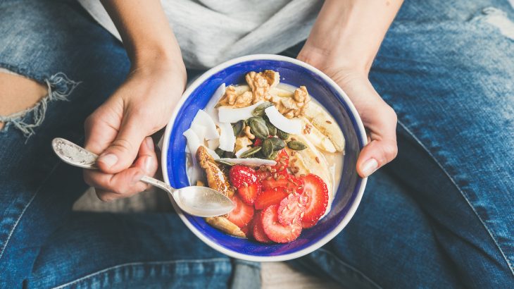 A new study published by the American College of Cardiology is providing new evidence to suggest that breakfast really is the most important meal of the day.