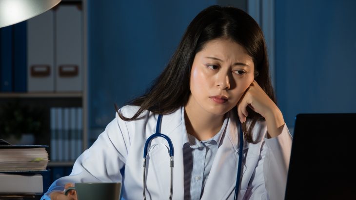 A new study has found that interference with natural circadian rhythms promotes tumor growth and suppresses the effects of a tumor-fighting drug