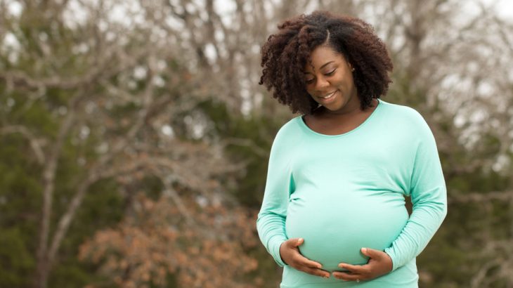 Pregnant women in their third trimester seek out more personal space and are more vigilant, a new study shows.