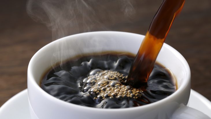 Drinking a cup of coffee can trigger the body’s fat-fighting defense called brown adipose tissue, which therefore lowers one’s risk for obesity and diabetes.