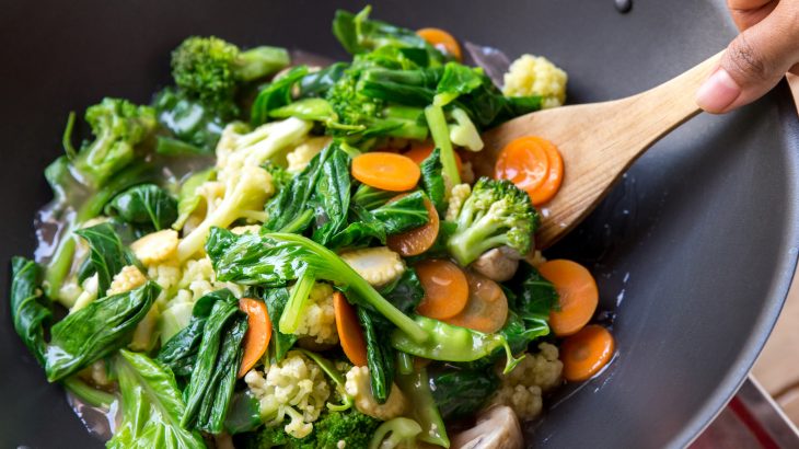According to a new study from the Duke University Medical Center, cutting just 300 calories can help reduce the risk of serious conditions such as diabetes and heart disease.