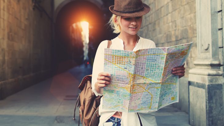 In a new study led, researchers have investigated the emotions that tourists experience when they are disconnected from digital devices while traveling.