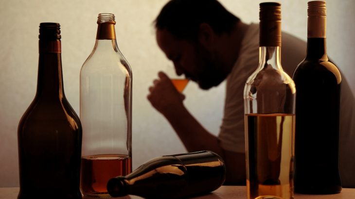 A new study found that in the United States, depression, cannabis use, and alcohol abuse have increased among former smokers.