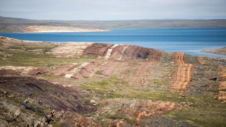 Rocks from the Belcher Islands in Hudson Bay, Canada, have offered a glimpse into a mass dying about 2 billion years ago, when more than 70% of life on Earth vanished. (Credit: Malcolm Hodgskiss, Stanford University)