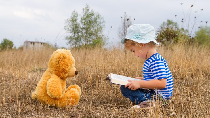 There is a universal framework for storytelling, and it is shaped by invisible words, according to a new study from the University of Texas at Austin.