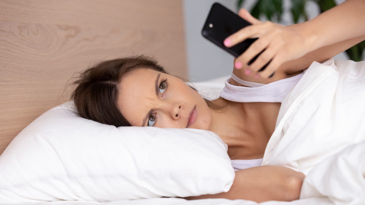An international team of researchers led by Western Sydney University reports that less screen time and more sleep are critical for preventing depression.