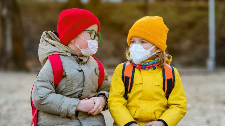 Exposure to air pollution during childhood increases the risk of high blood pressure, according to the American Heart Association.