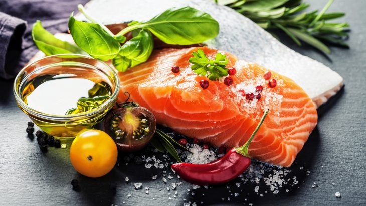 In a new study published by Cell Press, experts are describing a new material that can be used to detect seafood freshness