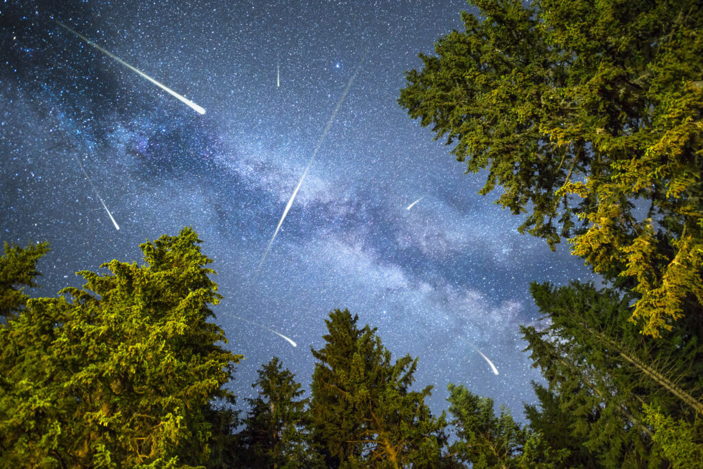 The spectacular Geminid meteor shower peaks tonight •