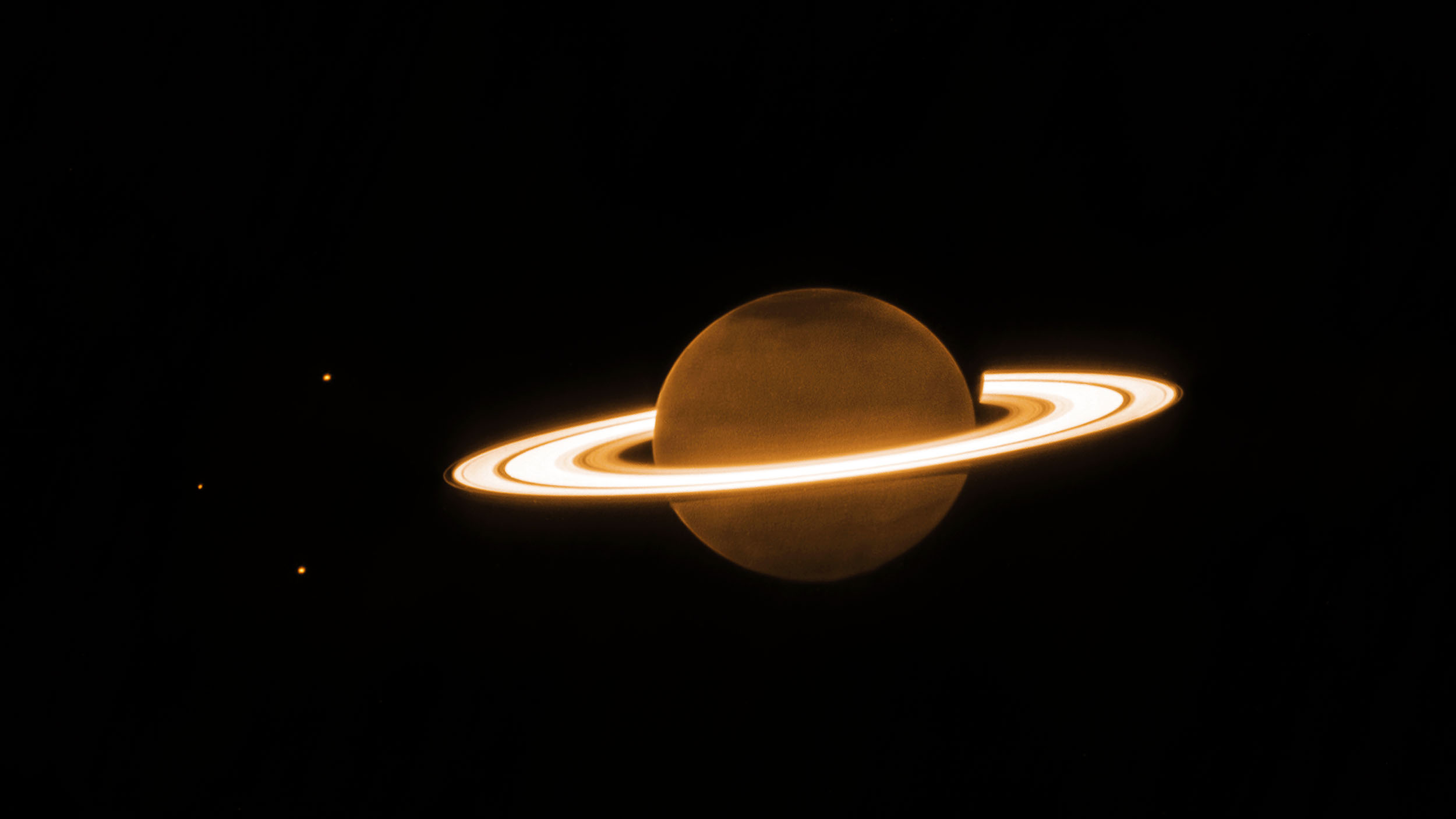 Earths Saturn Skies