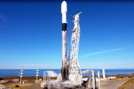 Falcon 9 ties SpaceX records for most consecutive reuse rocket launches ...