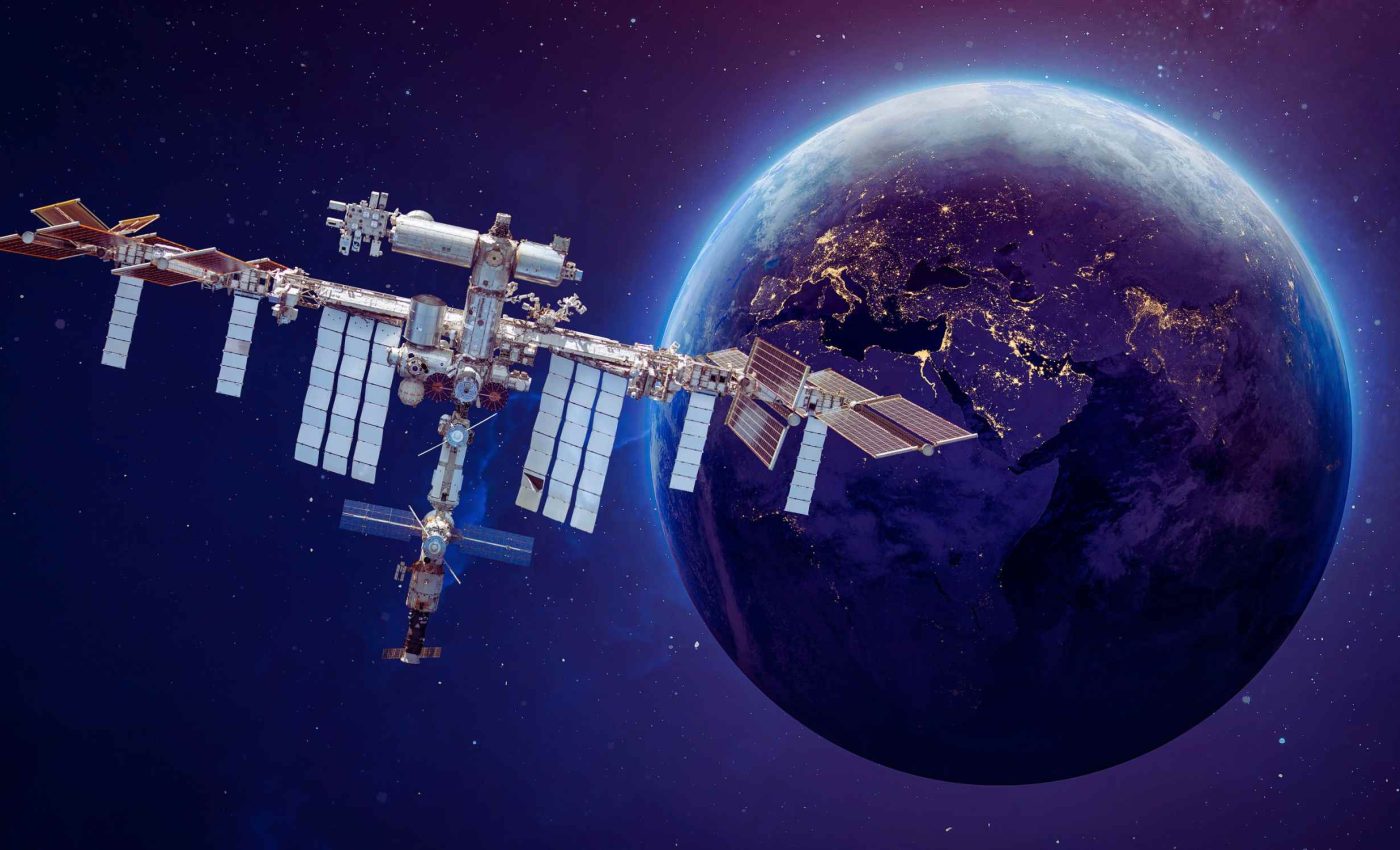 NASA astronauts head to International Space Station on Pi Day, taking off  at 3:14 pm, image size:1400x850