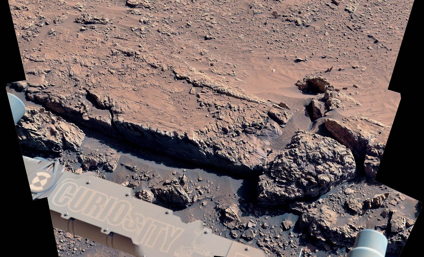 Mysterious ridges on Mars hint at an unexpected past - Earth.com