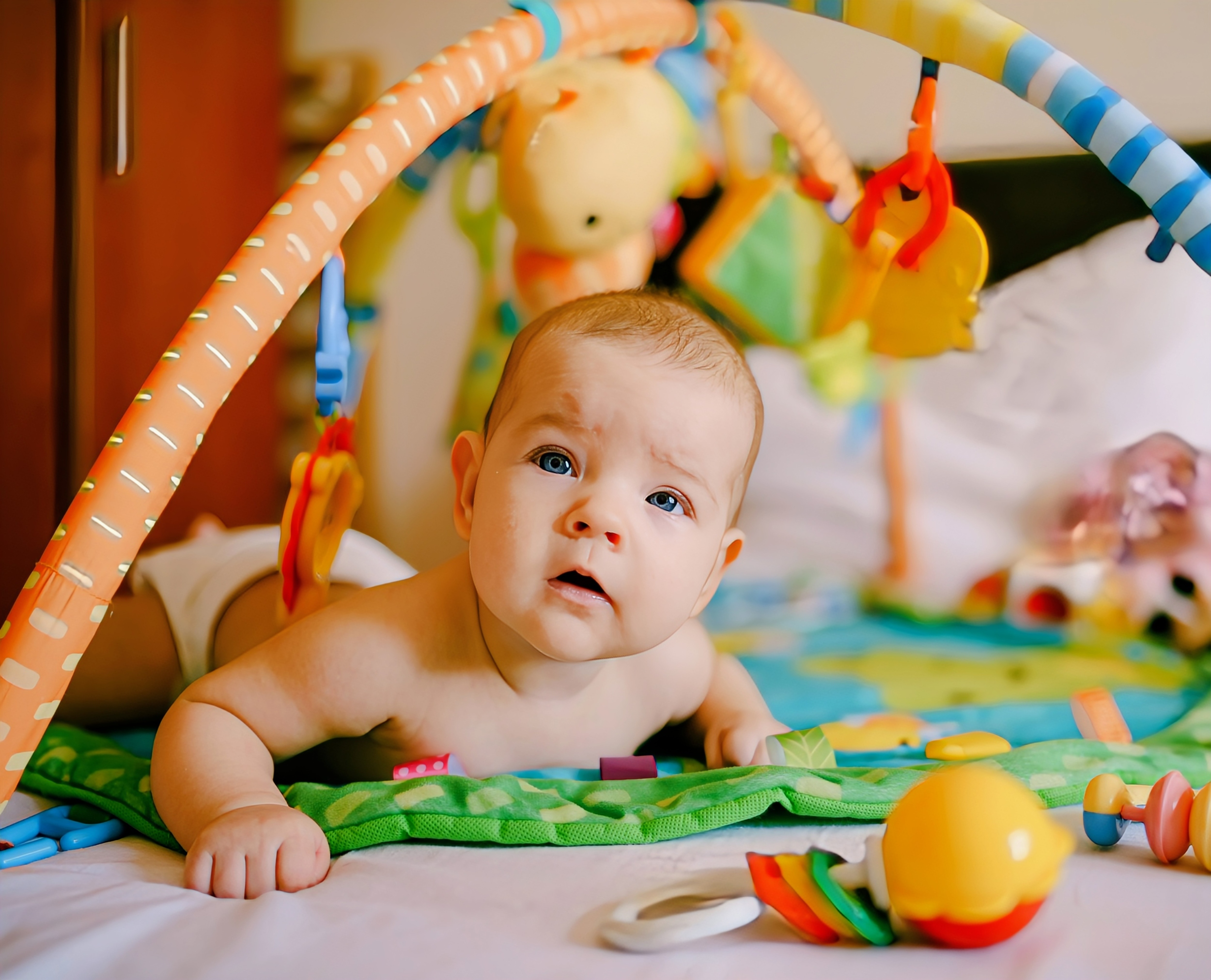 Babies adapt to change using flexible learning strategies