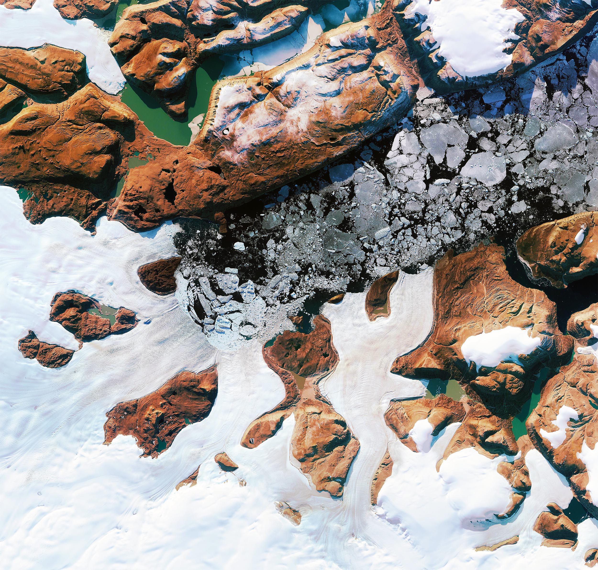 Hidden lake explodes through the Greenland ice sheet surface