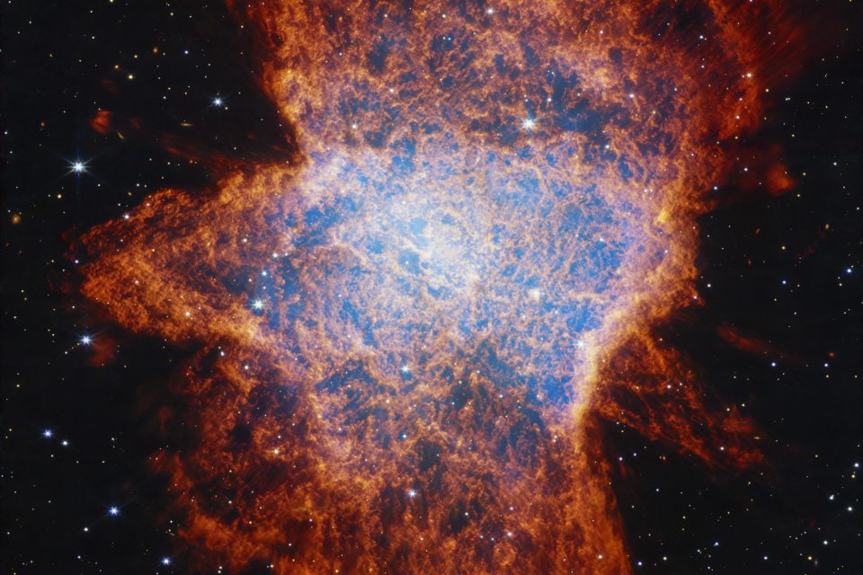 Webb captures a star's chaotic farewell
