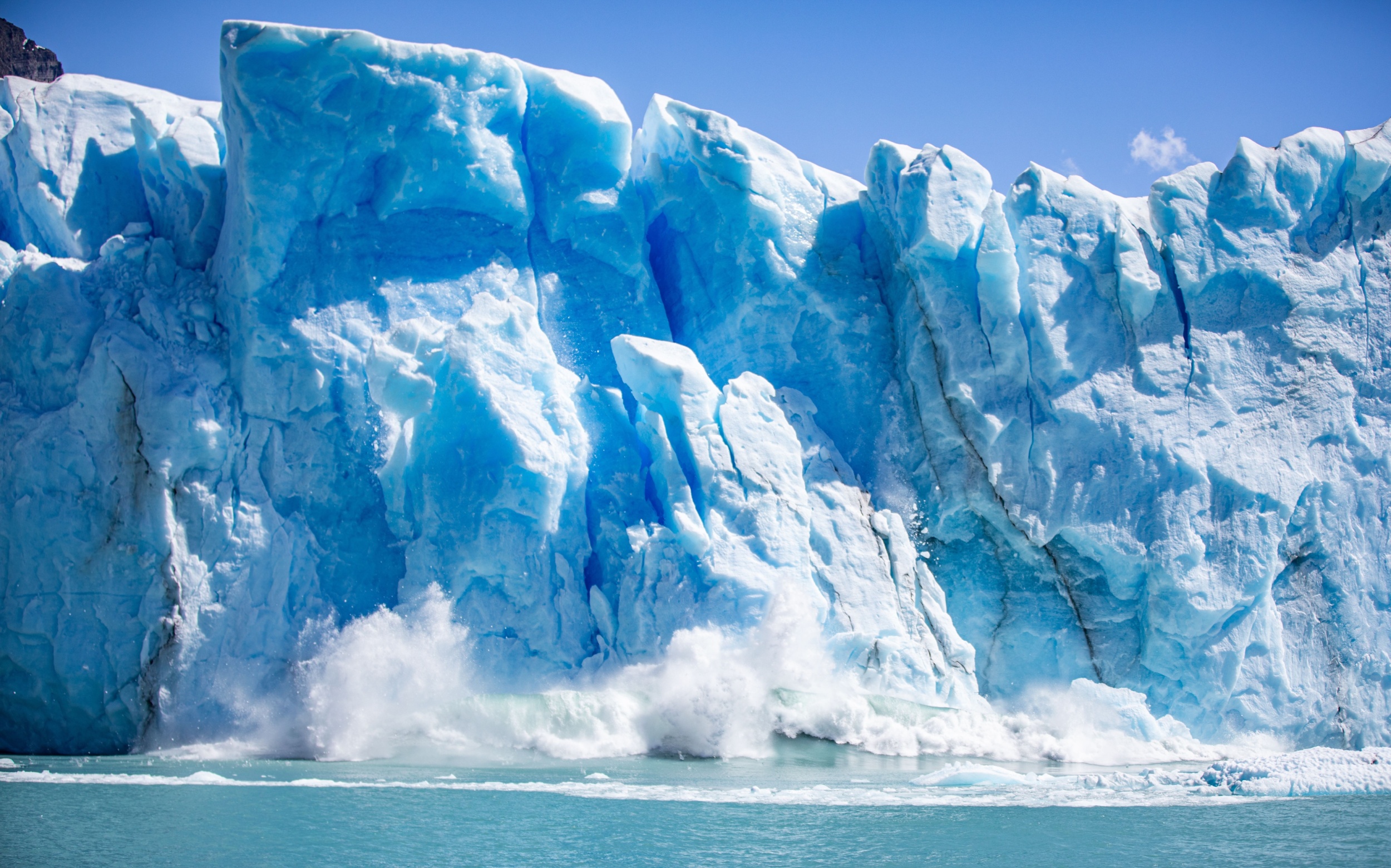 Glaciers are melting from hidden underwater waves