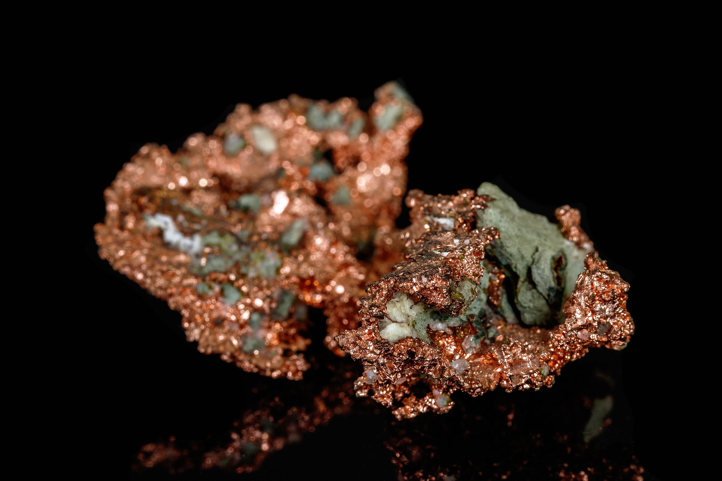 High-grade copper discovered in a promising new mineralized zone