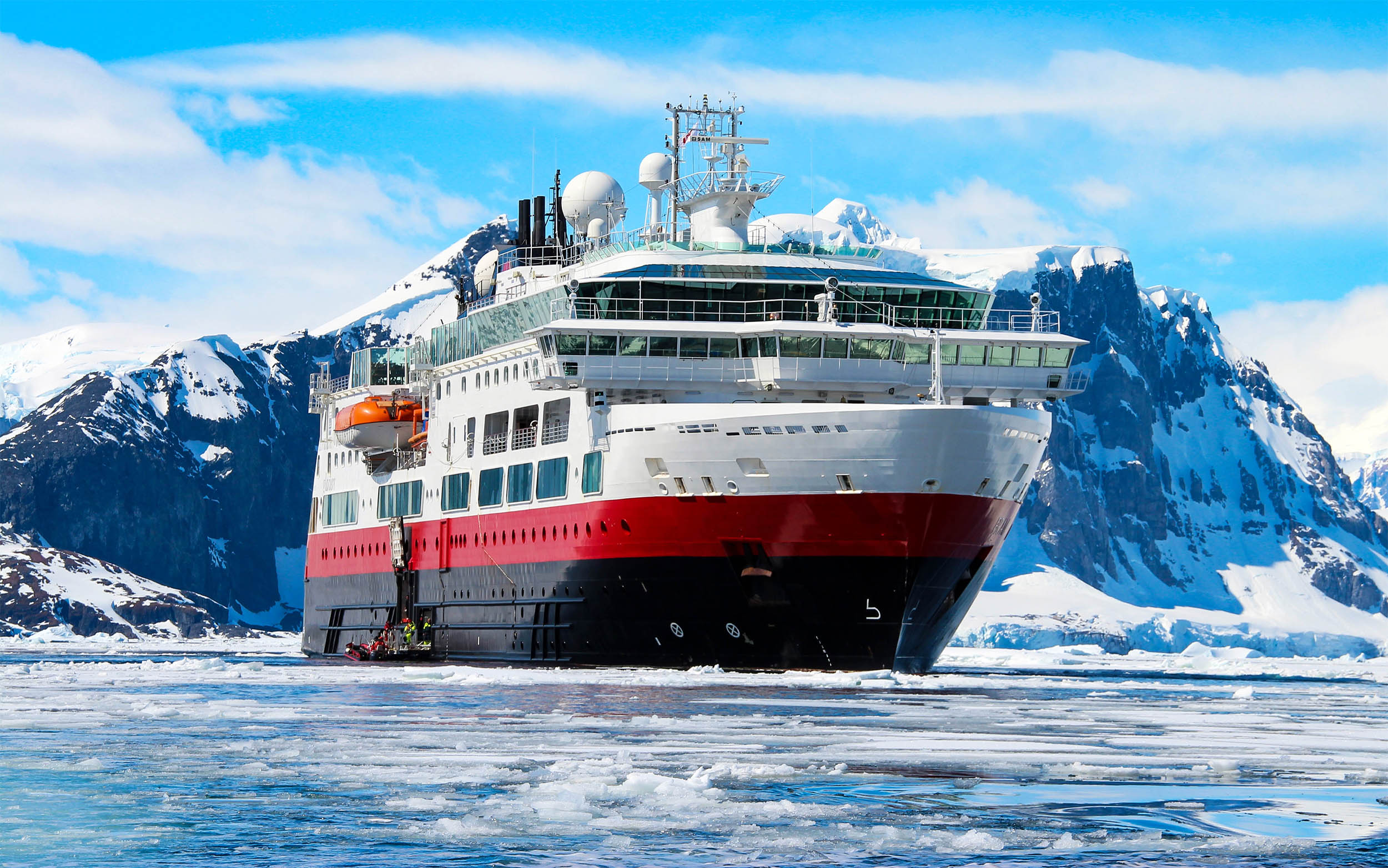 Underwater video shows bad anchor damage of Antarctic seabed
