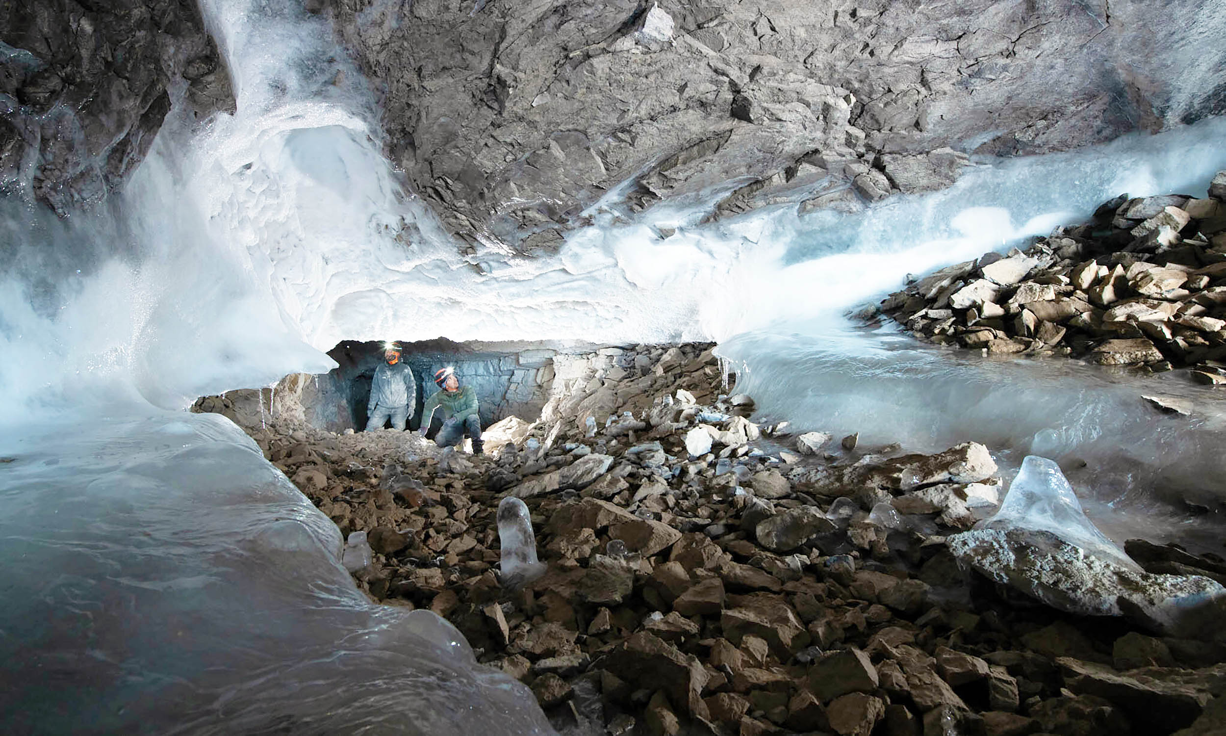Hidden Greenland cave reveals the Arctic once fully melted under a mild climate