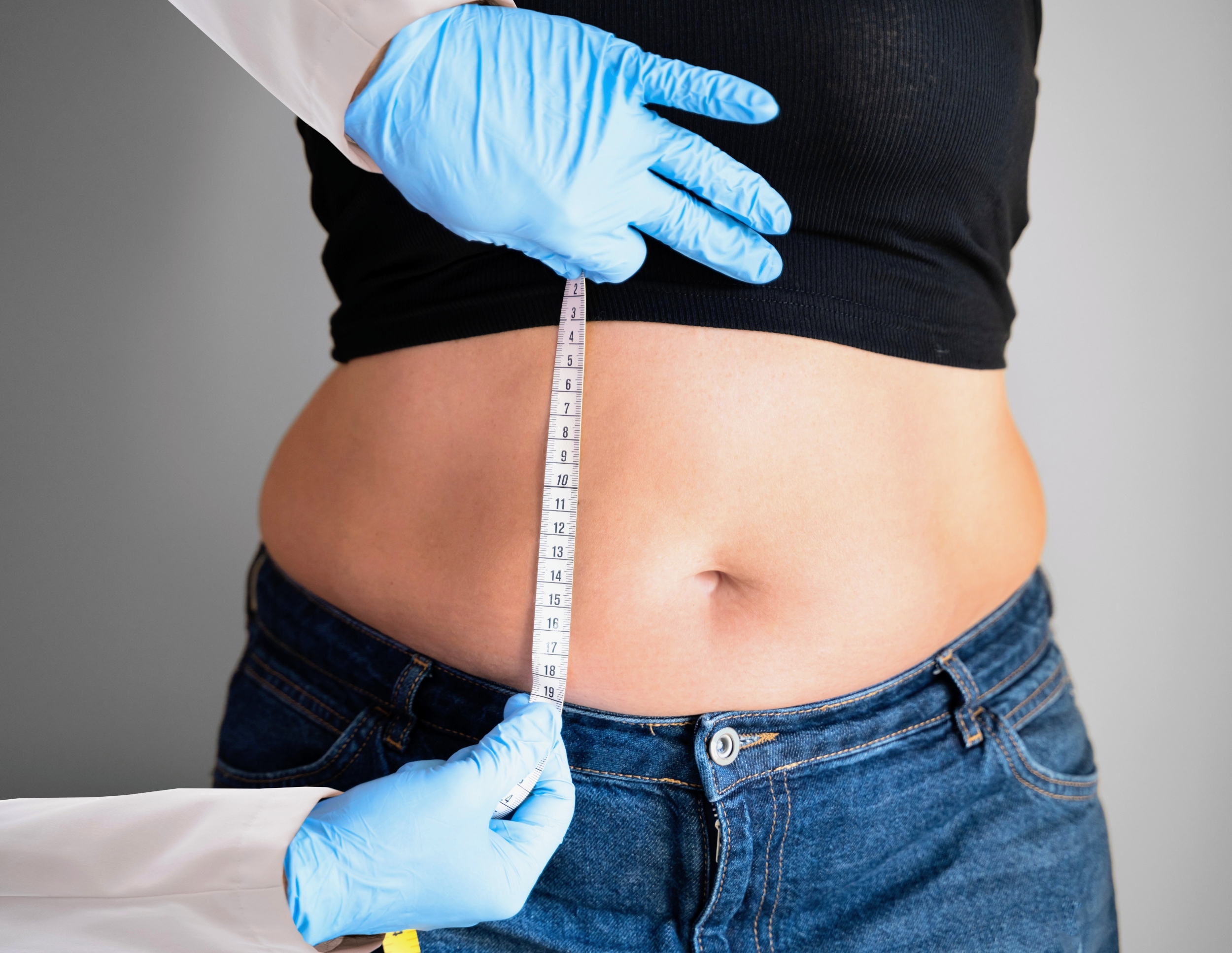 Belly Fat Linked to Brain Aging, While Muscle Mass Keeps Brains Young - Featured image