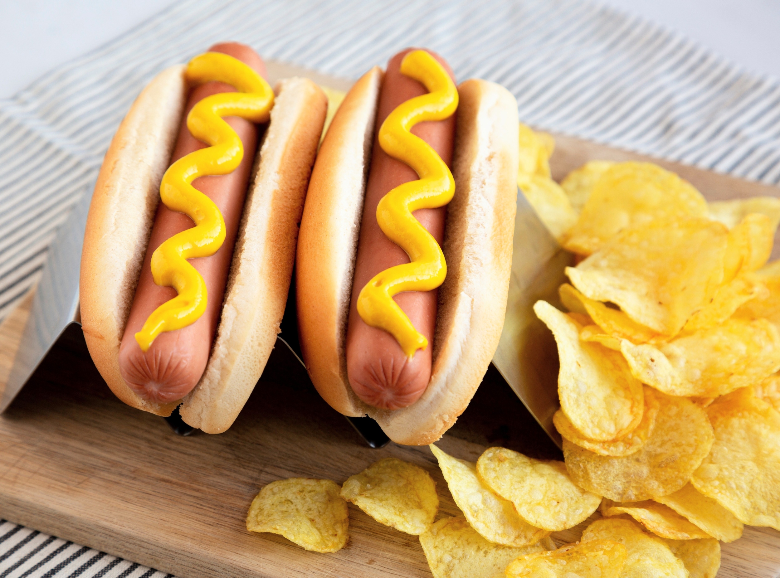 Scientists pinpoint which food preservatives may raise cancer risk