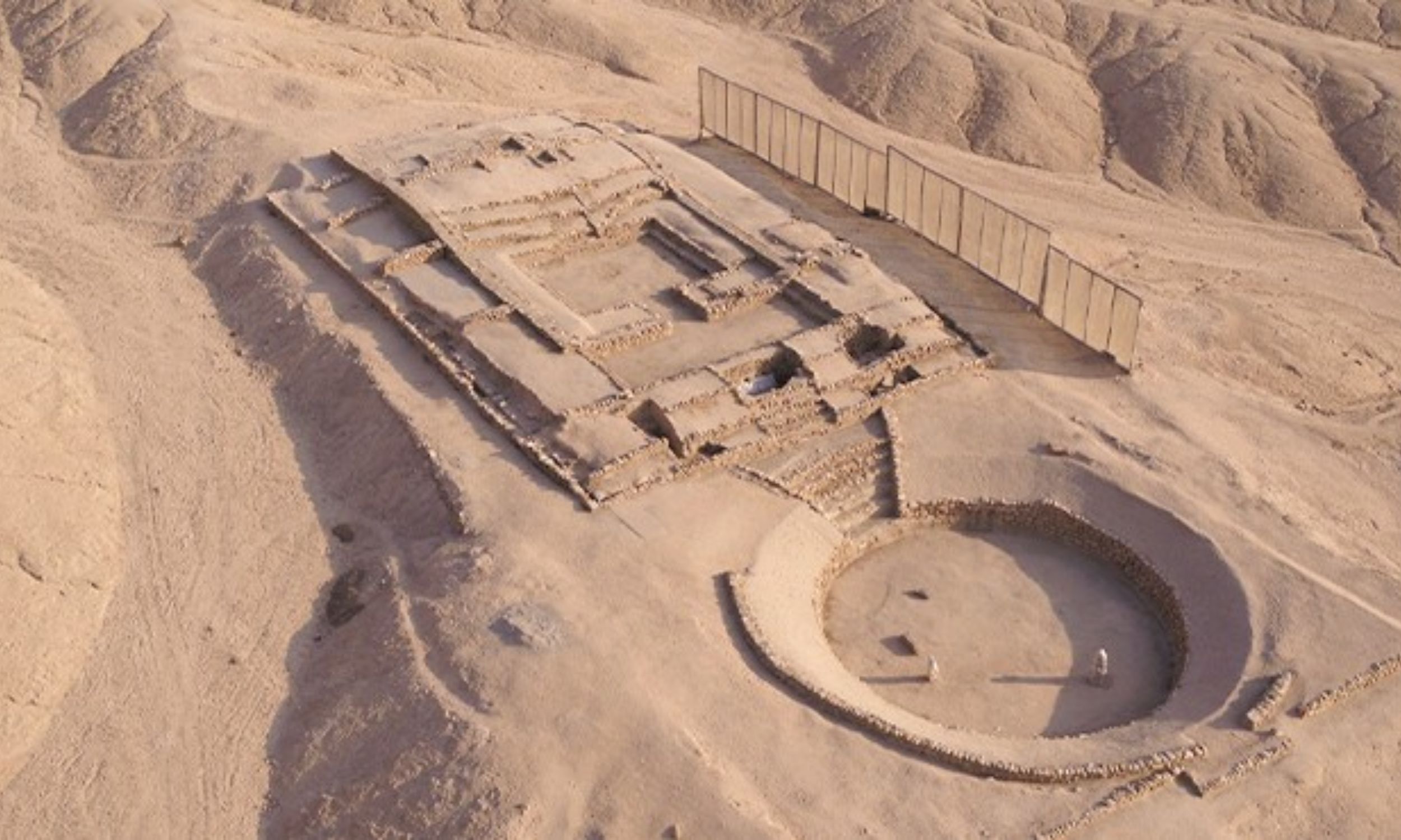 Lost Bronze Age city uncovered after 3,800 years