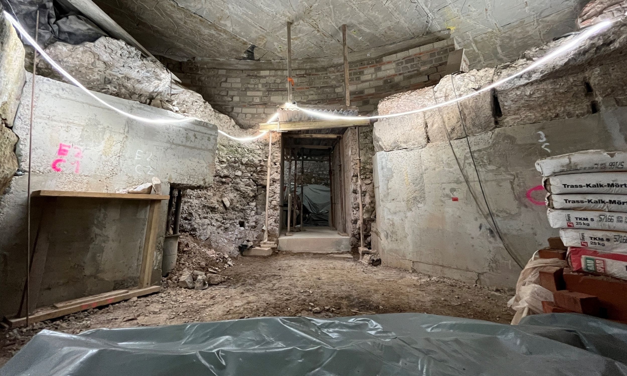 Fourth-century Roman basilica discovered under Cologne city center
