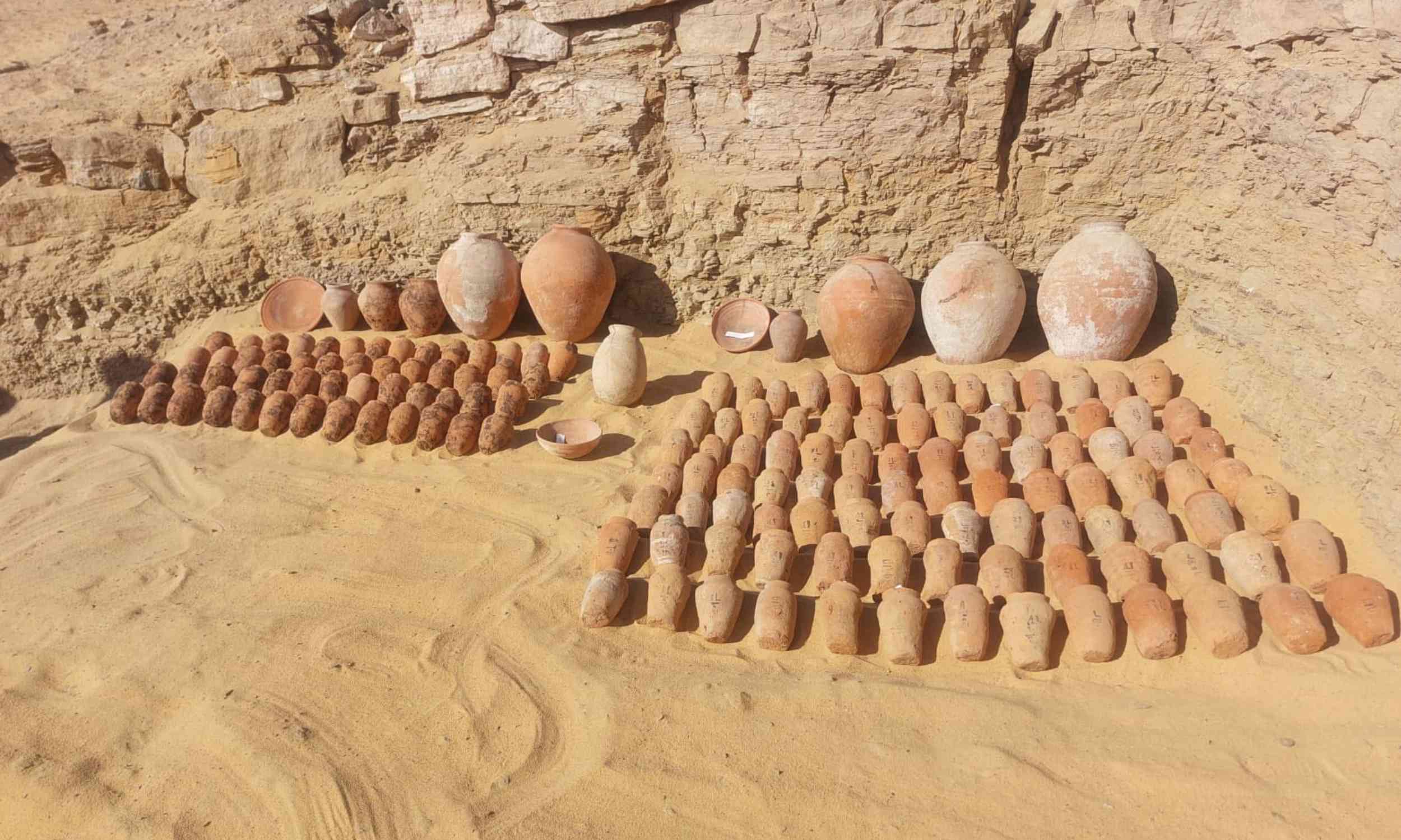 4,000-year-old tombs in Egypt reveal 160 intact burial pots