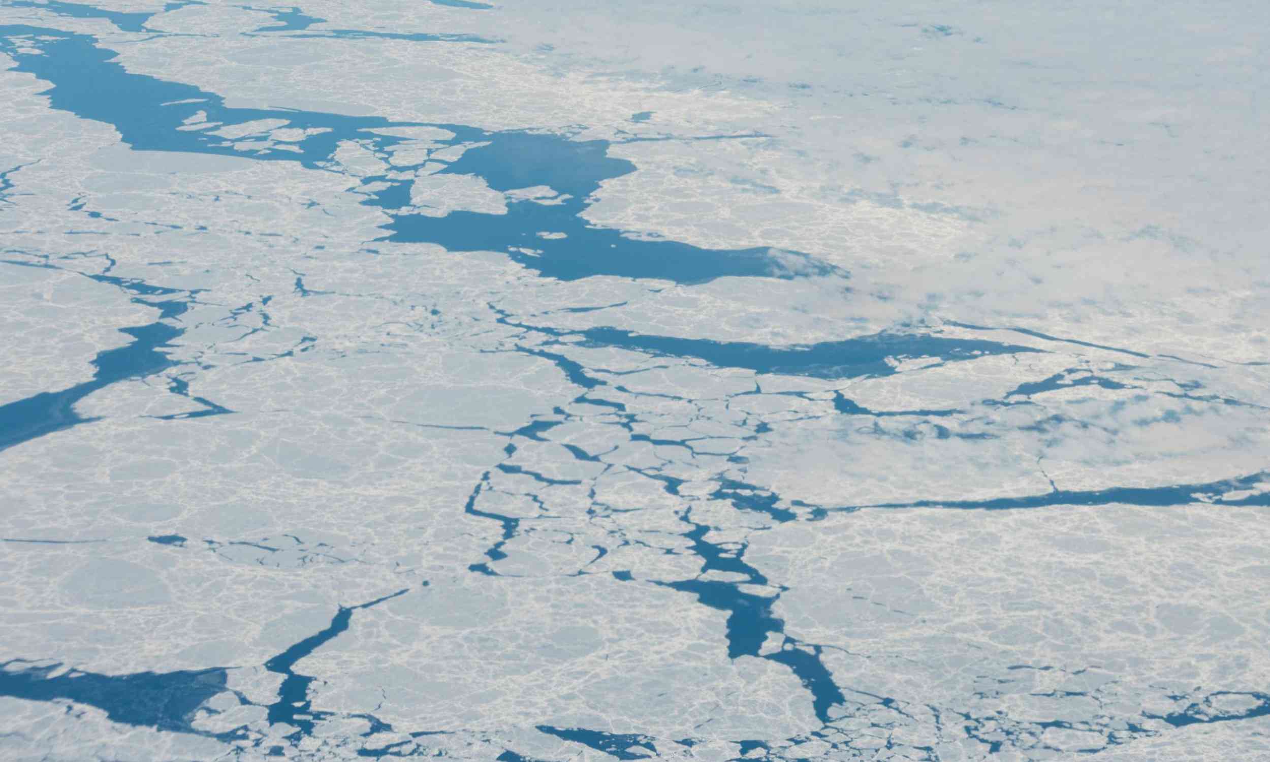 Retreating Arctic ice shifts the source of Atlantic ocean currents